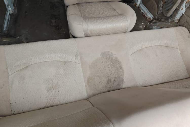 Used Dongfeng Xiaokang C37 2015 1.5L Standard II DK15-06 Left Rear Seat