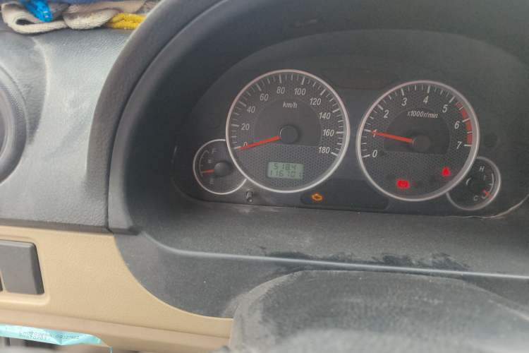 Used Dongfeng Xiaokang C37 2015 1.5L Standard II DK15-06 Odometer Close Up