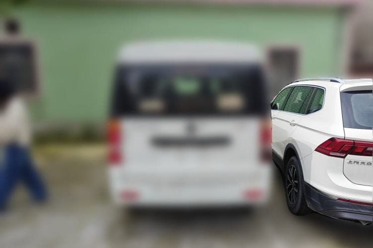 Used Dongfeng Xiaokang C37 2015 1.5L Standard II DK15-06 Rear
