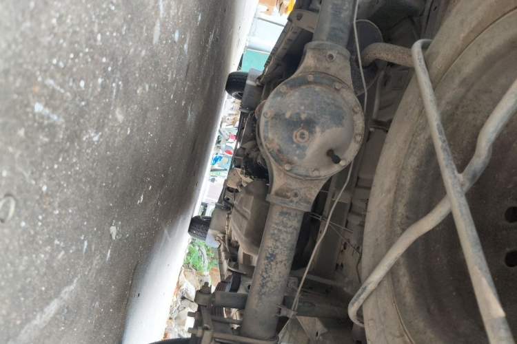 Used Dongfeng Xiaokang C37 2015 1.5L Standard II DK15-06 Chassis Front