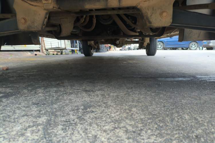 Used Dongfeng Xiaokang C37 2015 1.5L Standard II DK15-06 Chassis Front