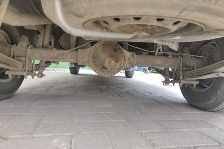 Used Dongfeng Xiaokang C37 2015 1.5L Standard II DK15-06 Chassis Rear