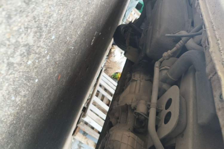 Used Dongfeng Xiaokang C37 2015 1.5L Standard II DK15-06 Chassis Rear Left