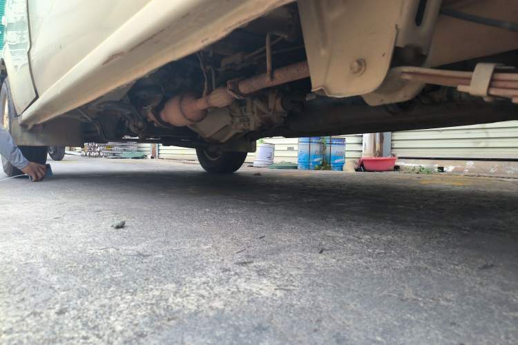 Used Dongfeng Xiaokang C37 2015 1.5L Standard II DK15-06 Chassis Rear Left
