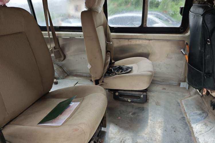 Used Dongfeng Xiaokang C37 2015 1.5L Standard II DK15-06 Left Rear Seat