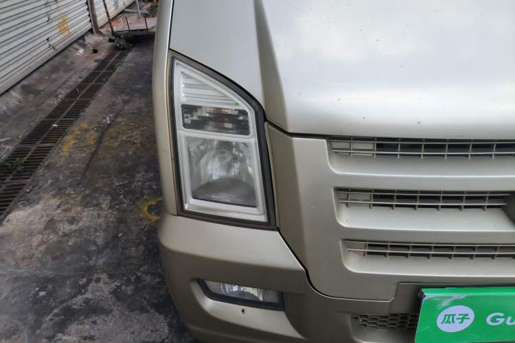 Used Dongfeng Xiaokang C37 2015 1.5L Standard II DK15-06 Right Front Headlight