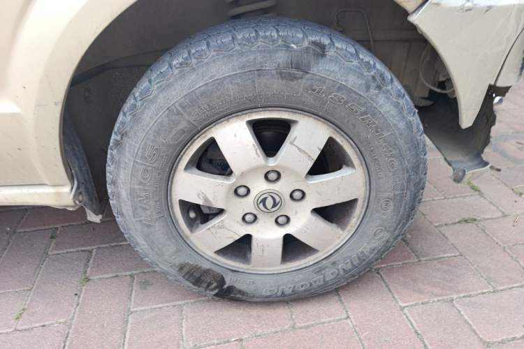 Used Dongfeng Xiaokang C37 2015 1.5L Standard II DK15-06 Right Front Wheel Hub