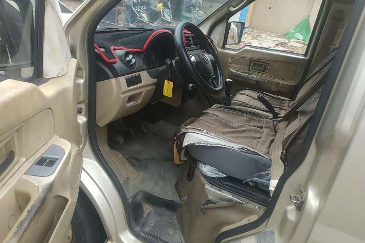 Used Dongfeng Xiaokang C37 2016 1.5L Standard II DK15-06 Driver Seat