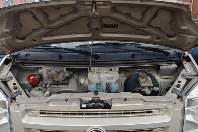 Used Dongfeng Xiaokang C37 2016 1.5L Standard II DK15-06 Engine Bay