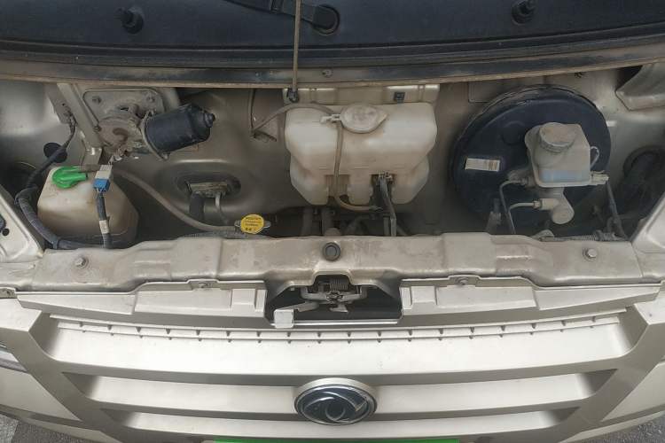 Used Dongfeng Xiaokang C37 2016 1.5L Standard II DK15-06 Engine Bay