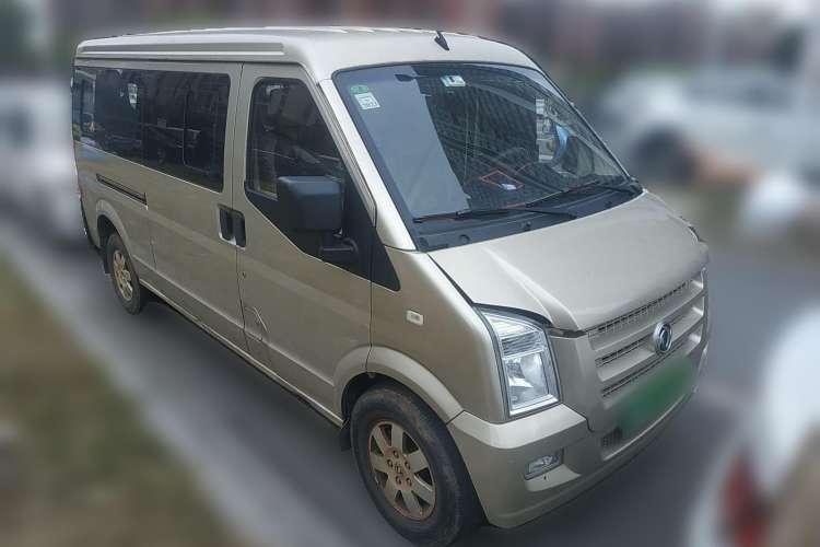 Used Dongfeng Xiaokang C37 2016 1.5L Standard II DK15-06 Front Right 45 Deg