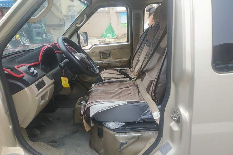 Used Dongfeng Xiaokang C37 2016 1.5L Standard II DK15-06 Left Front Seat