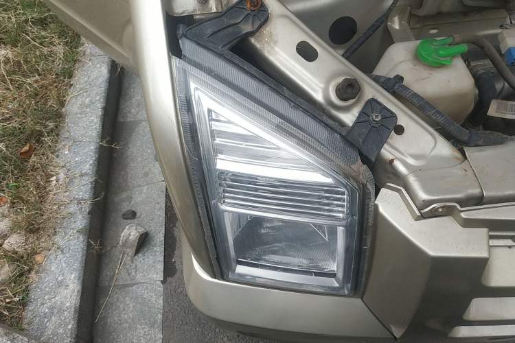 Used Dongfeng Xiaokang C37 2016 1.5L Standard II DK15-06 Right Front Headlight