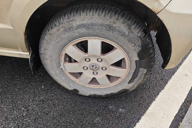 Used Dongfeng Xiaokang C37 2016 1.5L Standard II DK15-06 Right Front Wheel Hub