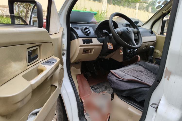 Used Dongfeng Xiaokang C37 2016 1.5L Standard II DK15-06 Driver Seat