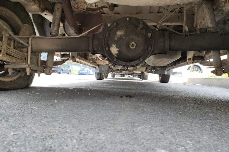 Used Dongfeng Xiaokang C37 2016 1.5L Standard II DK15-06 Chassis Rear