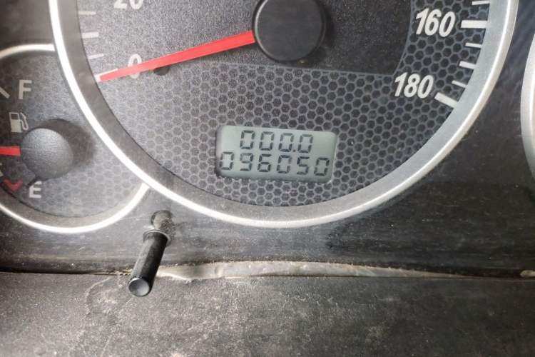 Used Dongfeng Xiaokang C37 2016 1.5L Standard II DK15-06 Odometer Close Up
