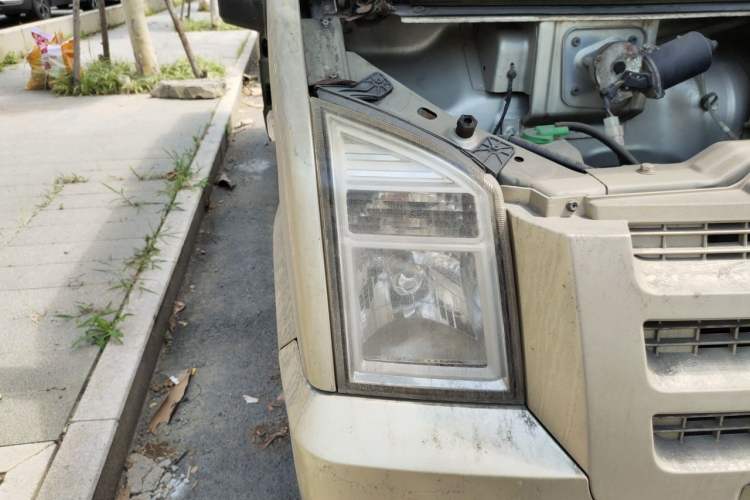 Used Dongfeng Xiaokang C37 2016 1.5L Standard II DK15-06 Right Front Headlight