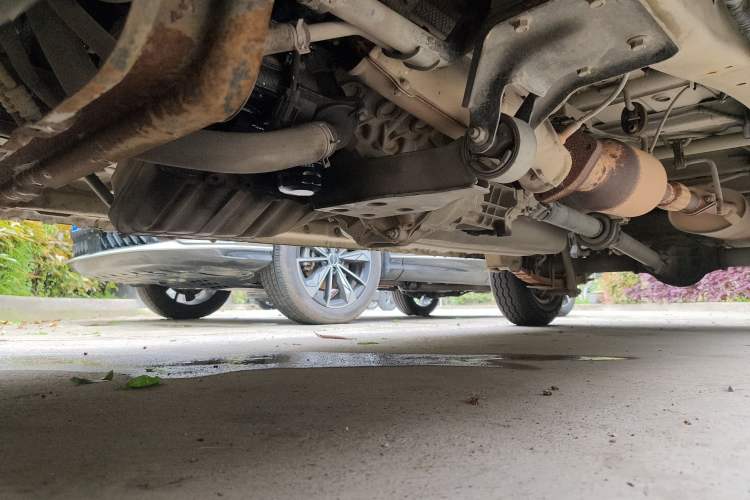 Used Dongfeng Xiaokang C37 2016 1.5L Standard II DK15-06 Chassis Front Left