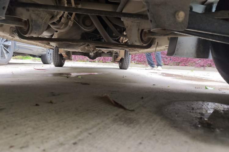 Used Dongfeng Xiaokang C37 2016 1.5L Standard II DK15-06 Chassis Front