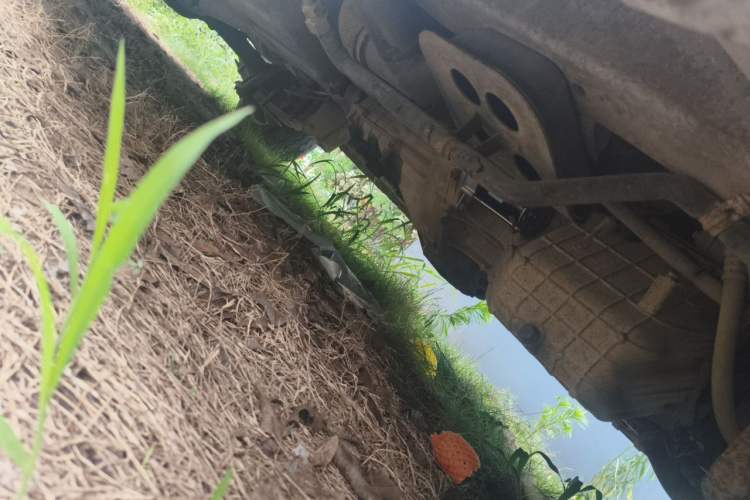 Used Dongfeng Xiaokang C37 2016 1.5L Standard II DK15-06 Chassis Front Right