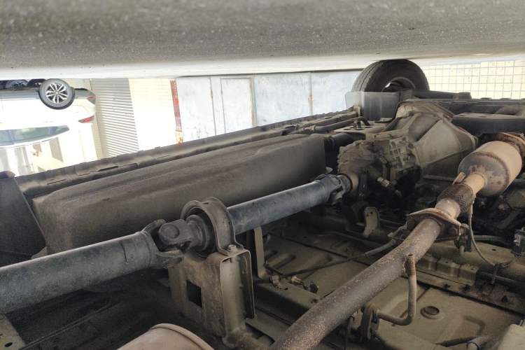 Used Dongfeng Xiaokang C37 2016 1.5L Standard II DK15-06 Chassis Rear Left