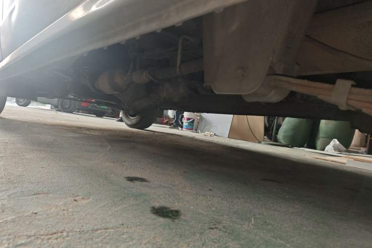 Used Dongfeng Xiaokang C37 2016 1.5L Standard II DK15-06 Chassis Rear Left