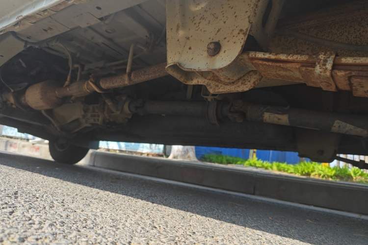 Used Dongfeng Xiaokang C37 2016 1.5L Standard II DK15-06 Chassis Rear Left