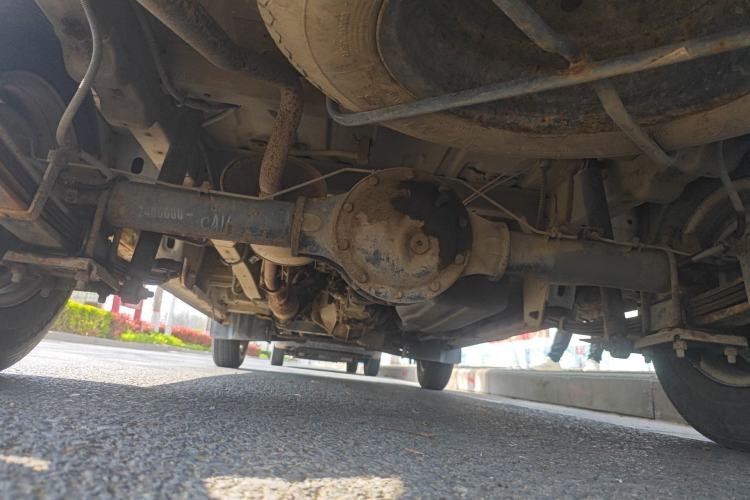 Used Dongfeng Xiaokang C37 2016 1.5L Standard II DK15-06 Chassis Rear