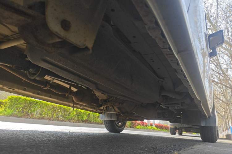 Used Dongfeng Xiaokang C37 2016 1.5L Standard II DK15-06 Chassis Rear Right