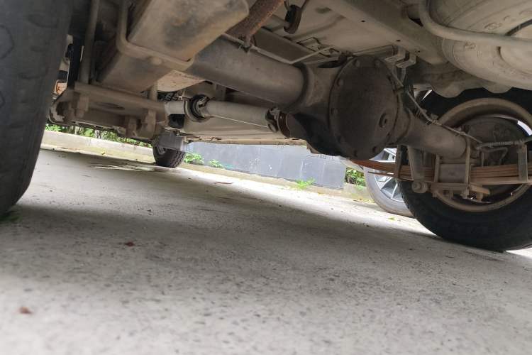 Used Dongfeng Xiaokang C37 2016 1.5L Standard II DK15-06 Chassis Rear Right