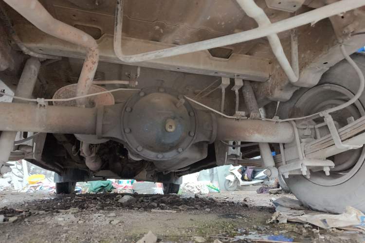 Used Dongfeng Xiaokang C37 2016 1.5L Standard II DK15-06 Chassis Rear