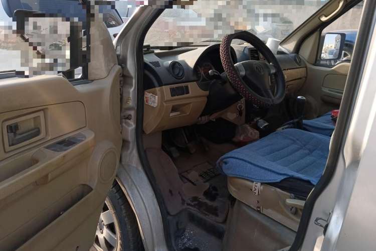 Used Dongfeng Xiaokang C37 2016 1.5L Standard II DK15-06 Driver Seat