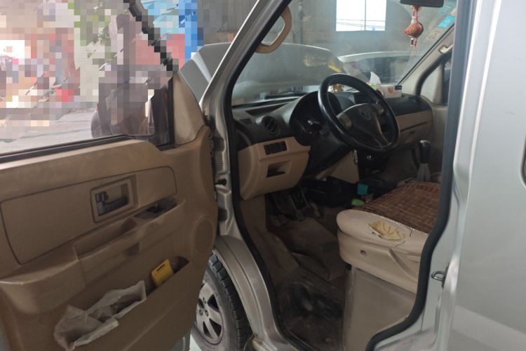 Used Dongfeng Xiaokang C37 2016 1.5L Standard II DK15-06 Driver Seat