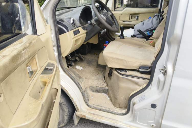 Used Dongfeng Xiaokang C37 2016 1.5L Standard II DK15-06 Driver Seat