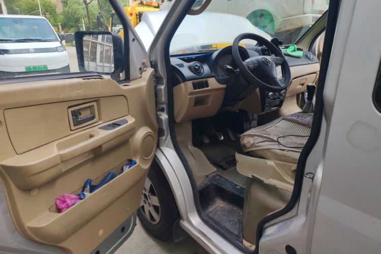 Used Dongfeng Xiaokang C37 2016 1.5L Standard II DK15-06 Driver Seat