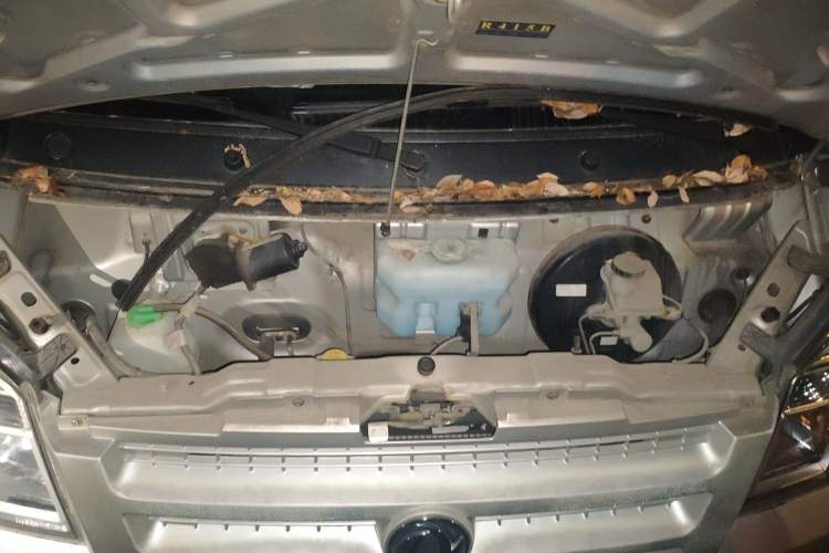 Used Dongfeng Xiaokang C37 2016 1.5L Standard II DK15-06 Engine Bay