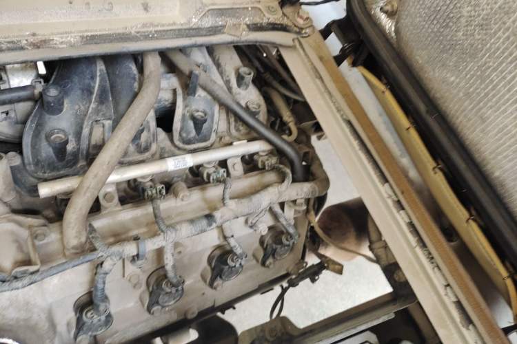 Used Dongfeng Xiaokang C37 2016 1.5L Standard II DK15-06 Engine Bay Left