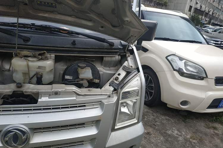 Used Dongfeng Xiaokang C37 2016 1.5L Standard II DK15-06 Engine Bay Left
