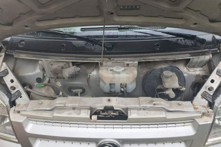 Used Dongfeng Xiaokang C37 2016 1.5L Standard II DK15-06 Engine Bay