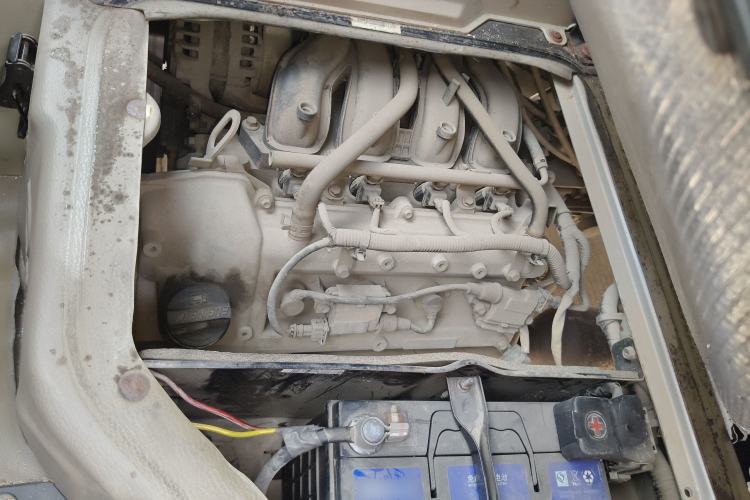 Used Dongfeng Xiaokang C37 2016 1.5L Standard II DK15-06 Engine Bay