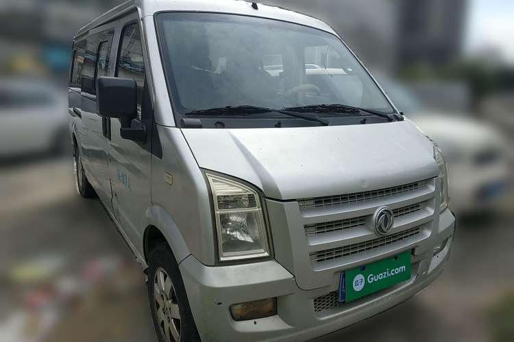 Used Dongfeng Xiaokang C37 2016 1.5L Standard II DK15-06 Front Right 45 Deg