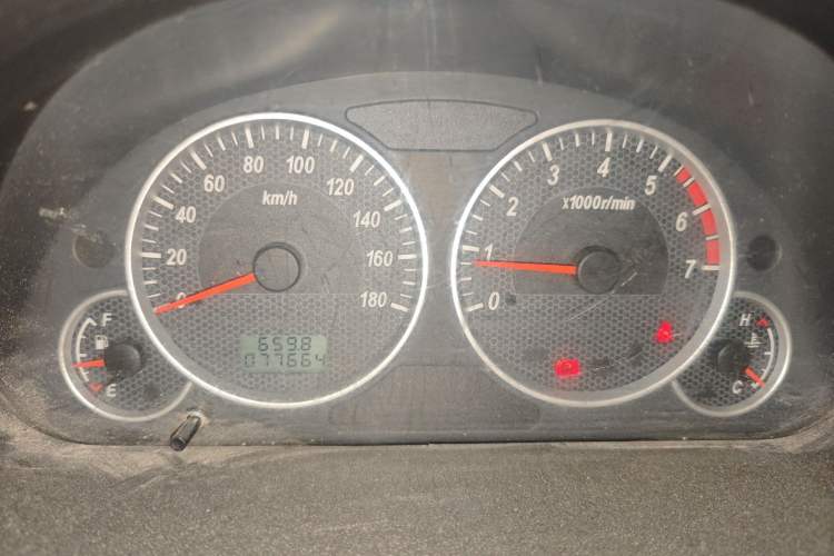 Used Dongfeng Xiaokang C37 2016 1.5L Standard II DK15-06 Instrument Cluster