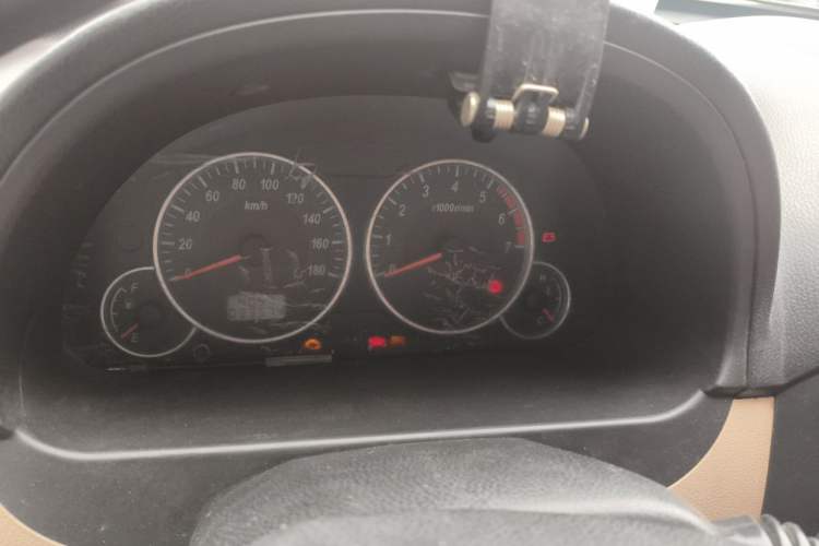Used Dongfeng Xiaokang C37 2016 1.5L Standard II DK15-06 Instrument Cluster