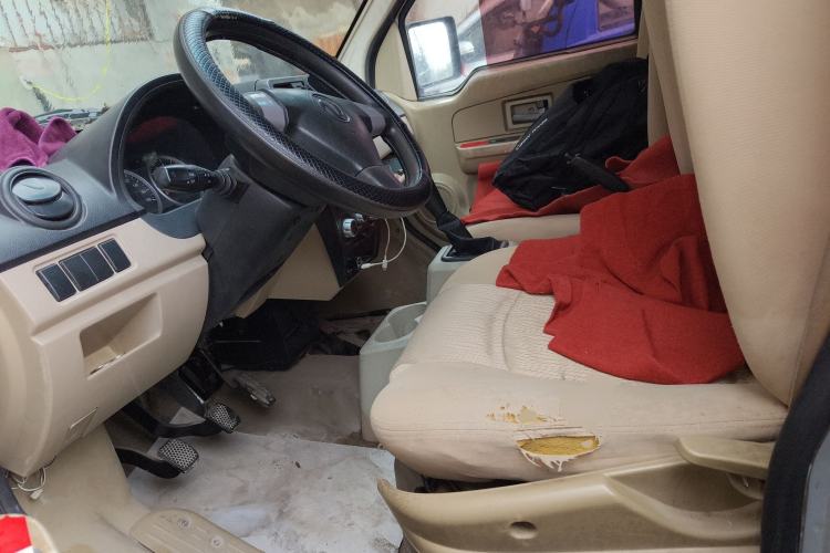 Used Dongfeng Xiaokang C37 2016 1.5L Standard II DK15-06 Left Front Seat