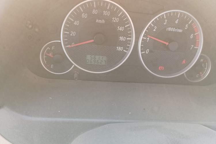 Used Dongfeng Xiaokang C37 2016 1.5L Standard II DK15-06 Odometer Close Up