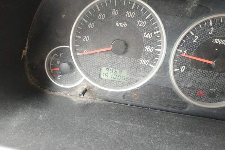 Used Dongfeng Xiaokang C37 2016 1.5L Standard II DK15-06 Odometer Close Up