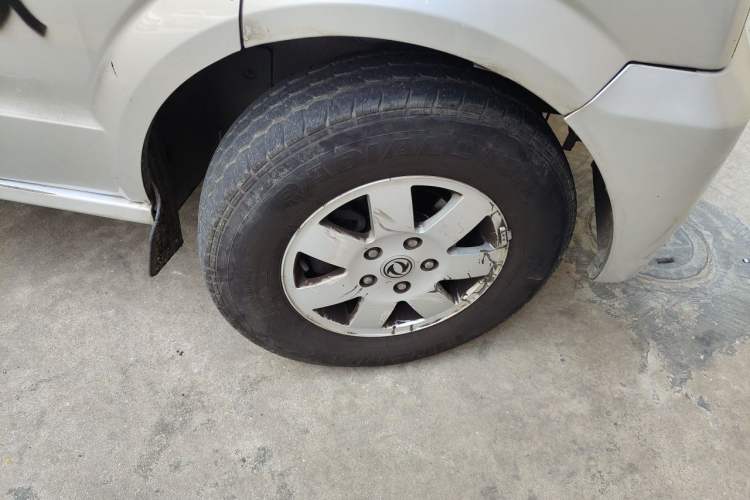 Used Dongfeng Xiaokang C37 2016 1.5L Standard II DK15-06 Right Front Wheel Hub