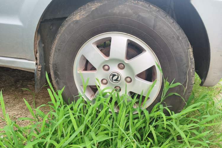 Used Dongfeng Xiaokang C37 2016 1.5L Standard II DK15-06 Right Front Wheel Hub