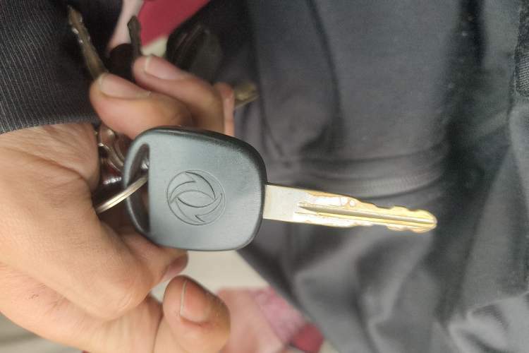 Used Dongfeng Xiaokang C37 2016 1.5L Standard II DK15-06 Vehicle Key